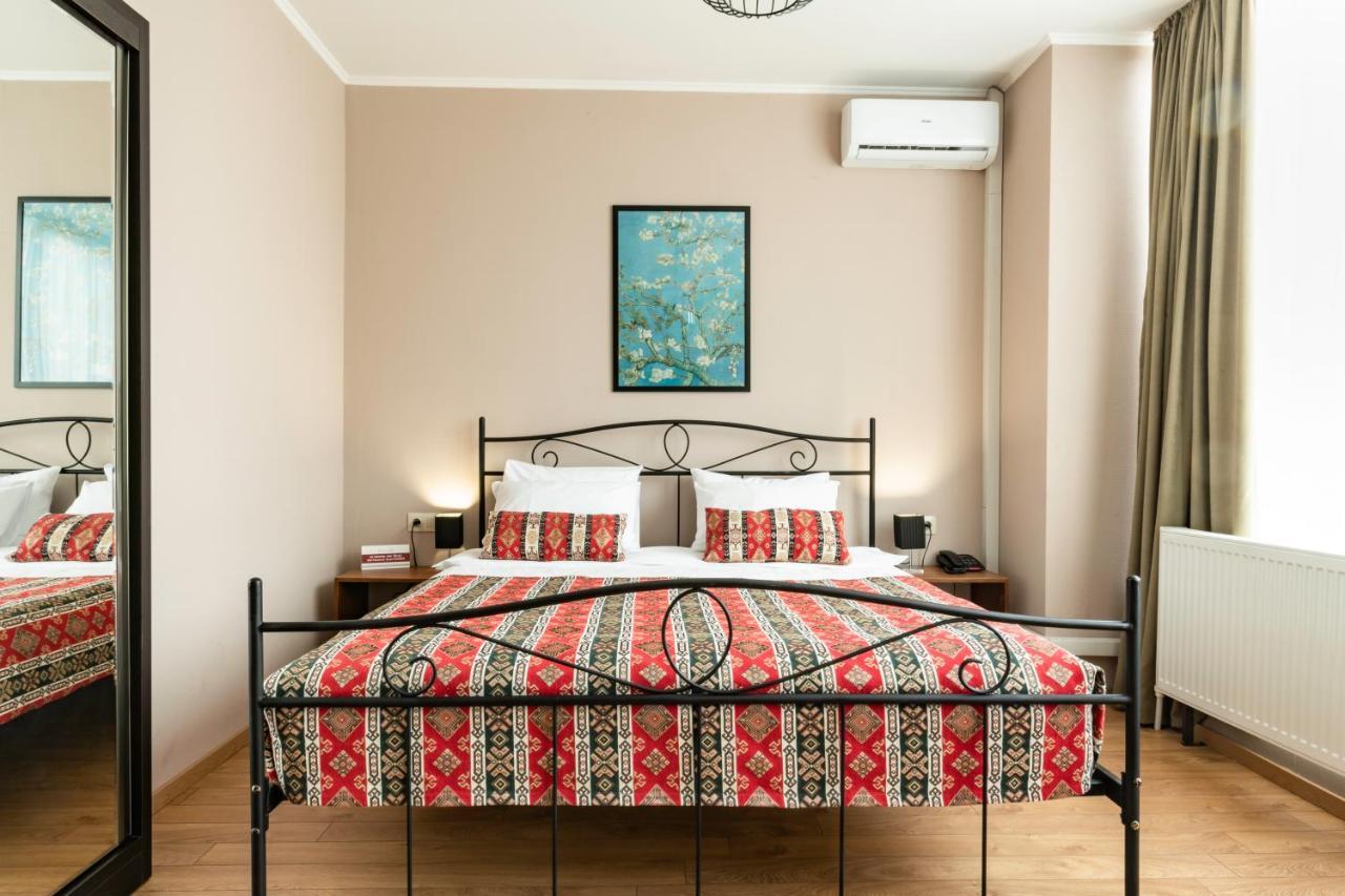 Flower Hotel 4*